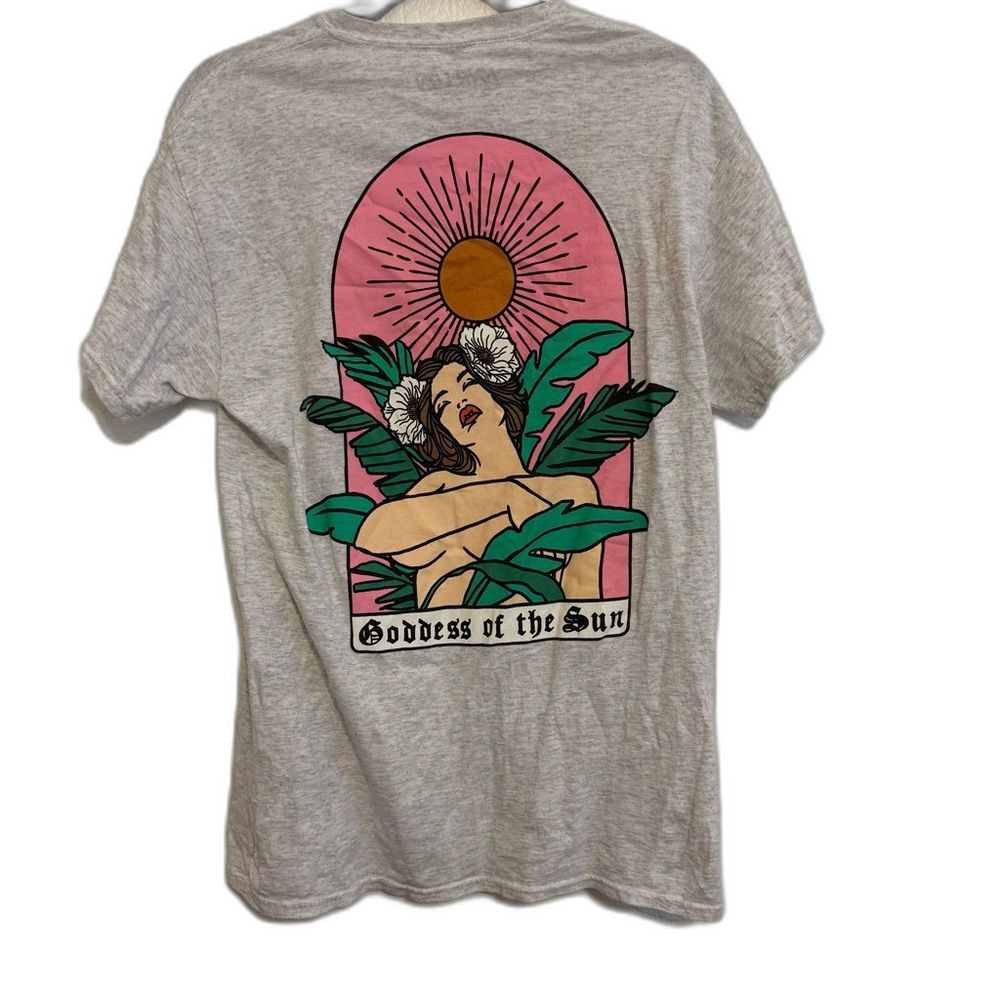 Gray Short Sleeve Tee with Pink Graphic